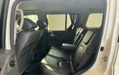 Nissan Pathfinder, 2012 год, 1 820 000 рублей, 27 фотография