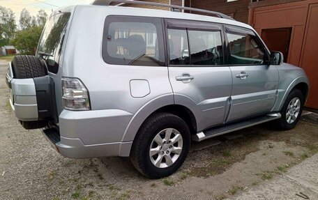 Mitsubishi Pajero IV, 2012 год, 2 700 000 рублей, 3 фотография