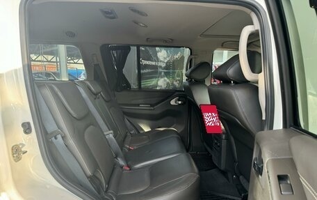 Nissan Pathfinder, 2012 год, 1 820 000 рублей, 31 фотография