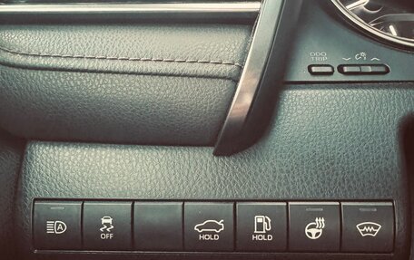 Toyota Camry, 2019 год, 2 700 000 рублей, 15 фотография
