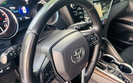 Toyota Camry, 2019 год, 2 700 000 рублей, 13 фотография