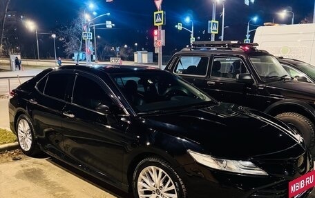 Toyota Camry, 2019 год, 2 700 000 рублей, 5 фотография