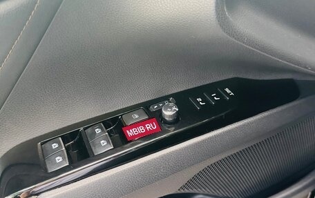 Toyota Camry, 2019 год, 2 700 000 рублей, 12 фотография