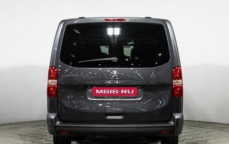 Peugeot Traveller I, 2021 год, 3 200 000 рублей, 6 фотография