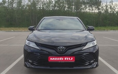 Toyota Camry, 2018 год, 2 375 000 рублей, 1 фотография