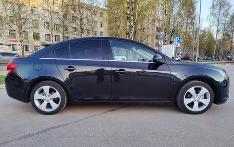 Chevrolet Cruze II, 2010 год, 700 000 рублей, 5 фотография