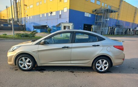 Hyundai Solaris II рестайлинг, 2011 год, 1 100 000 рублей, 2 фотография