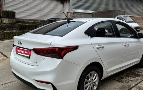 Hyundai Solaris II рестайлинг, 2019 год, 1 560 000 рублей, 3 фотография