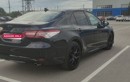 Toyota Camry, 2018 год, 2 375 000 рублей, 4 фотография