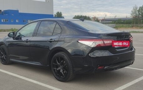 Toyota Camry, 2018 год, 2 375 000 рублей, 5 фотография