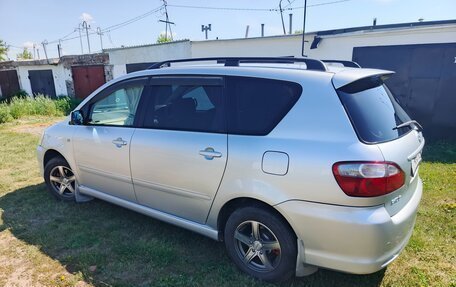 Toyota Ipsum II, 2004 год, 950 000 рублей, 4 фотография