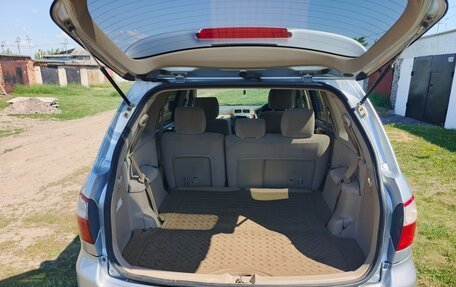 Toyota Ipsum II, 2004 год, 950 000 рублей, 8 фотография