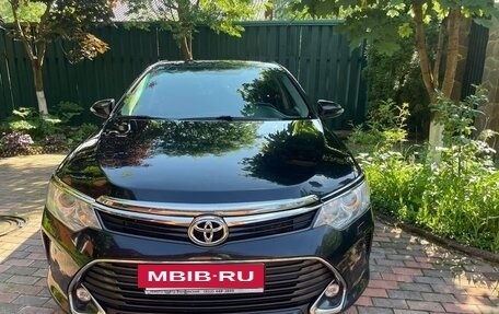 Toyota Camry, 2018 год, 2 650 000 рублей, 2 фотография