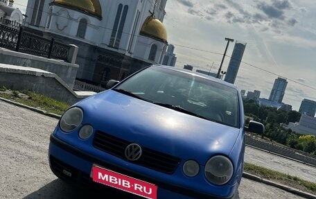 Volkswagen Polo IV рестайлинг, 2002 год, 289 000 рублей, 1 фотография