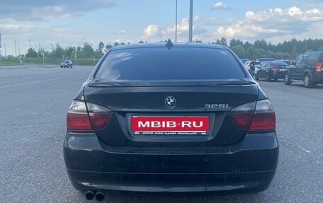 BMW 3 серия, 2006 год, 1 100 000 рублей, 11 фотография