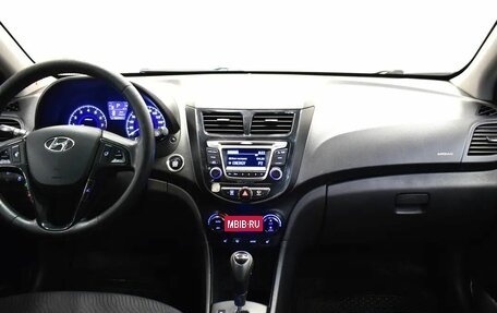 Hyundai Solaris II рестайлинг, 2012 год, 530 000 рублей, 5 фотография