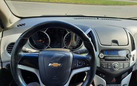 Chevrolet Cruze II, 2013 год, 830 000 рублей, 6 фотография