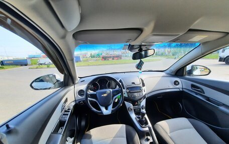 Chevrolet Cruze II, 2013 год, 830 000 рублей, 23 фотография