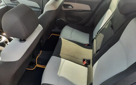 Chevrolet Cruze II, 2013 год, 830 000 рублей, 19 фотография