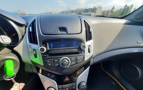 Chevrolet Cruze II, 2013 год, 830 000 рублей, 26 фотография