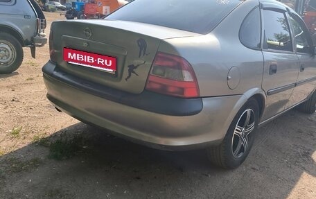 Opel Vectra B рестайлинг, 1995 год, 230 000 рублей, 4 фотография