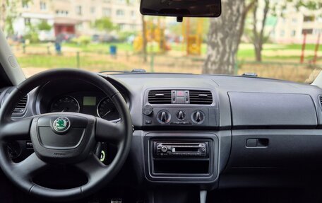 Skoda Fabia II, 2010 год, 570 000 рублей, 8 фотография