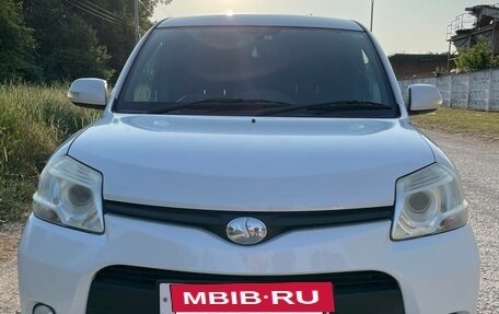 Toyota Sienta I, 2012 год, 990 000 рублей, 6 фотография