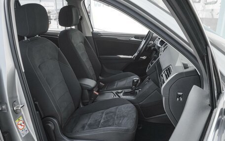 Volkswagen Tiguan II, 2017 год, 2 599 000 рублей, 8 фотография