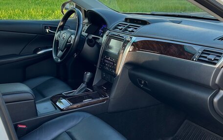 Toyota Camry, 2016 год, 2 230 000 рублей, 9 фотография
