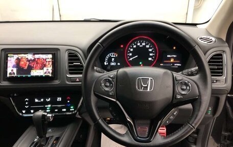 Honda Vezel, 2017 год, 1 790 000 рублей, 6 фотография