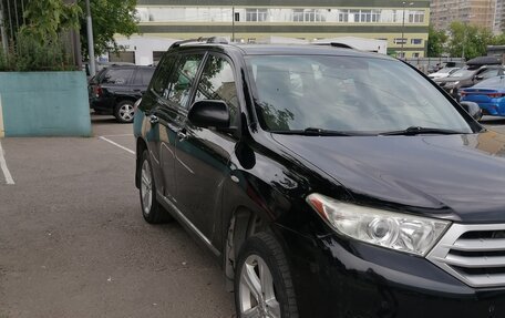 Toyota Highlander III, 2011 год, 2 200 000 рублей, 3 фотография