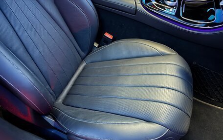 Mercedes-Benz E-Класс, 2019 год, 4 180 000 рублей, 19 фотография
