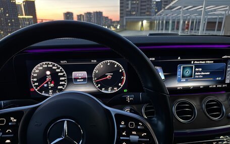 Mercedes-Benz E-Класс, 2019 год, 4 180 000 рублей, 12 фотография