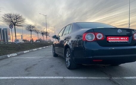 Volkswagen Jetta VI, 2009 год, 550 000 рублей, 5 фотография