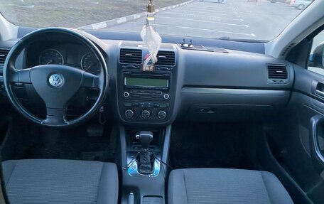 Volkswagen Jetta VI, 2009 год, 550 000 рублей, 8 фотография