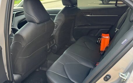 Toyota Camry, 2022 год, 3 900 000 рублей, 15 фотография
