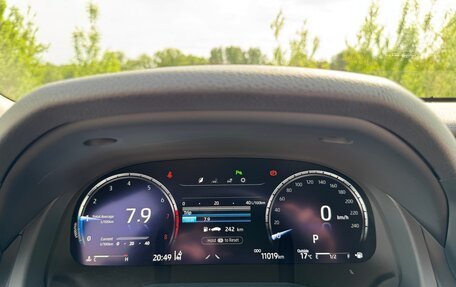 Toyota Camry, 2022 год, 3 900 000 рублей, 10 фотография