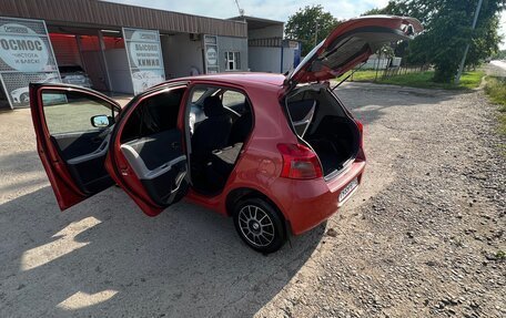 Toyota Yaris III рестайлинг, 2007 год, 690 000 рублей, 27 фотография