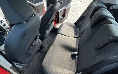 Toyota Yaris III рестайлинг, 2007 год, 690 000 рублей, 31 фотография