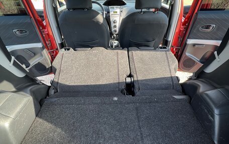 Toyota Yaris III рестайлинг, 2007 год, 690 000 рублей, 37 фотография