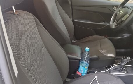 Hyundai Solaris II рестайлинг, 2019 год, 1 290 000 рублей, 4 фотография
