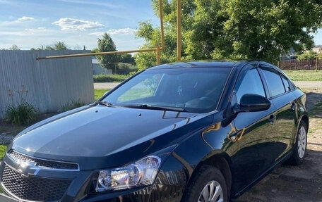 Chevrolet Cruze II, 2011 год, 690 000 рублей, 2 фотография
