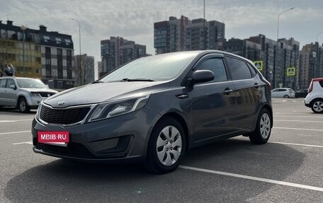 KIA Rio III рестайлинг, 2014 год, 800 000 рублей, 4 фотография