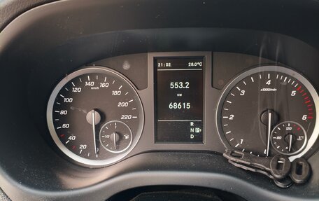Mercedes-Benz Vito, 2019 год, 5 000 000 рублей, 6 фотография