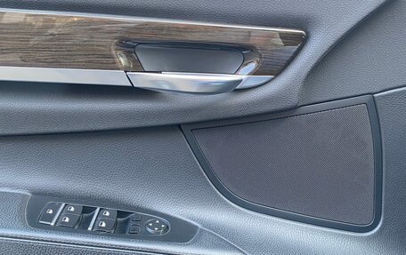 BMW 7 серия, 2013 год, 2 640 000 рублей, 15 фотография