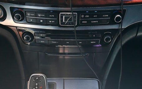 Hyundai Equus II, 2015 год, 1 700 000 рублей, 26 фотография