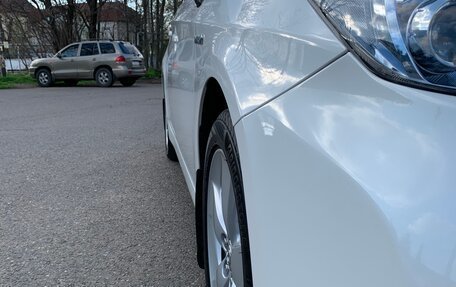 Toyota Prius, 2010 год, 1 350 000 рублей, 10 фотография