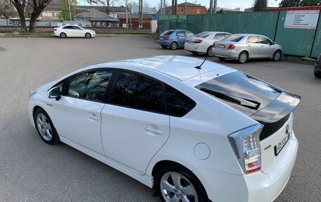Toyota Prius, 2010 год, 1 350 000 рублей, 4 фотография