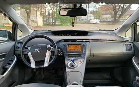 Toyota Prius, 2010 год, 1 350 000 рублей, 21 фотография