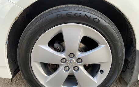 Toyota Prius, 2010 год, 1 350 000 рублей, 16 фотография